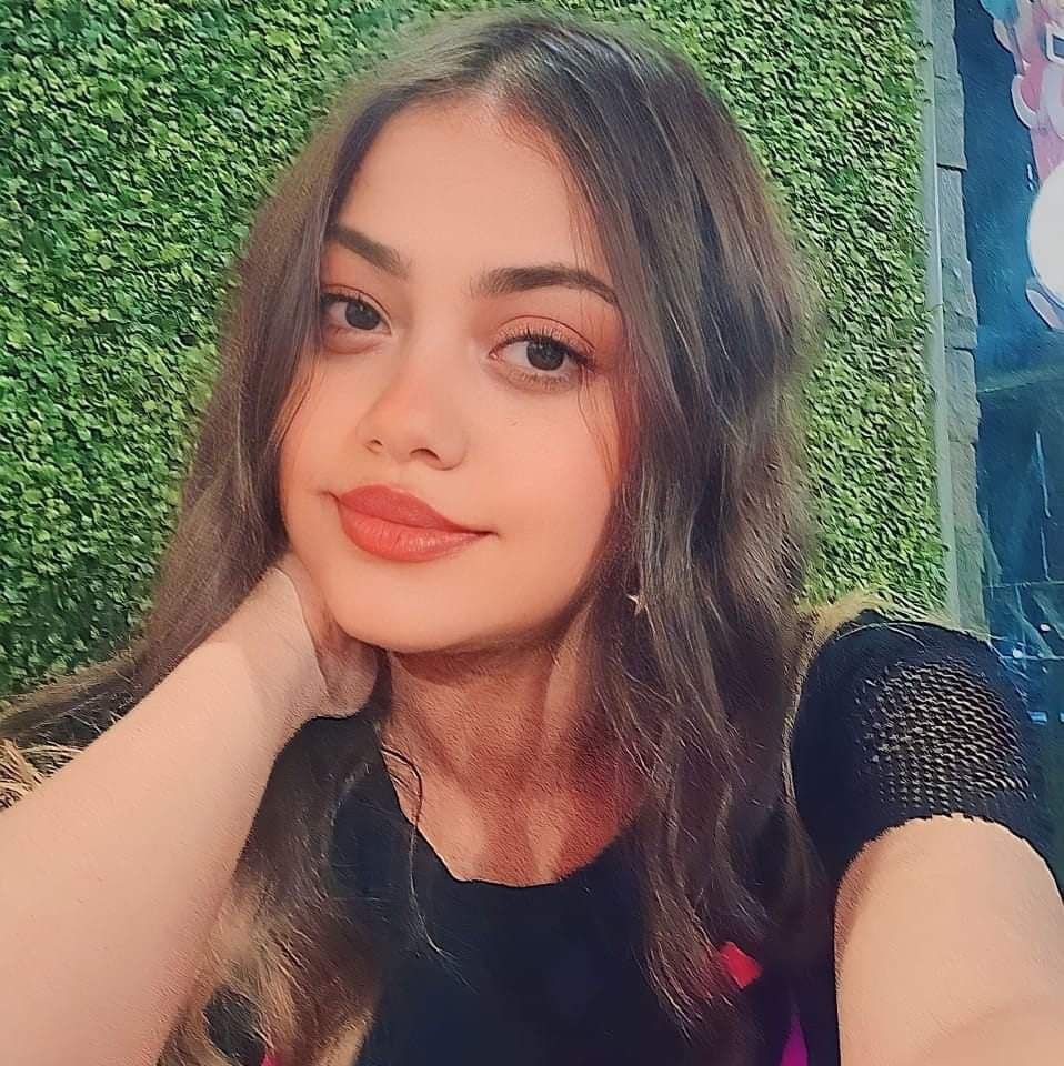 أخ ينيك أخته الصغيرة 18 سنة بشهوة محارم قوية.